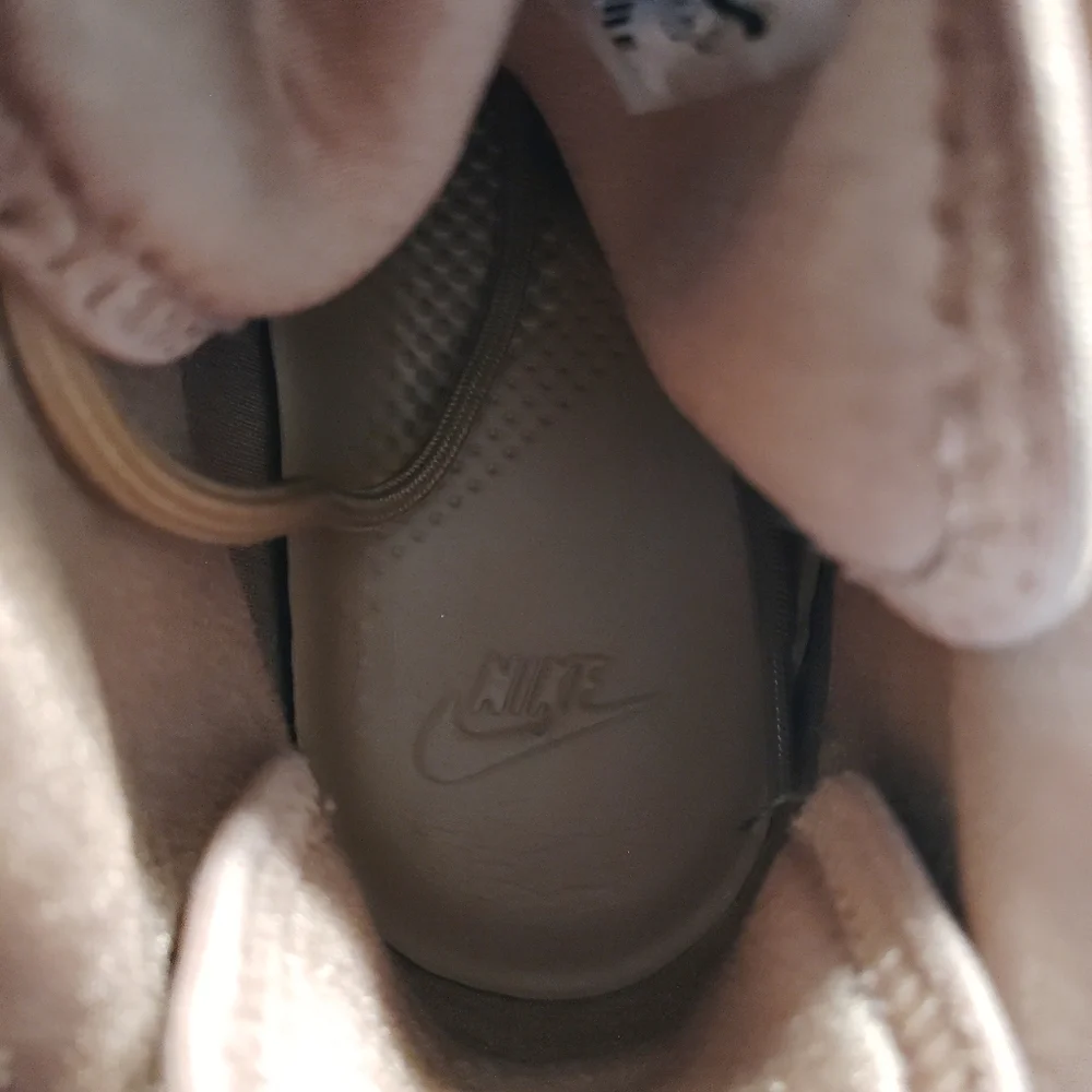 *NIKE* Court Borough Mid Winter - Picture 6 of 7